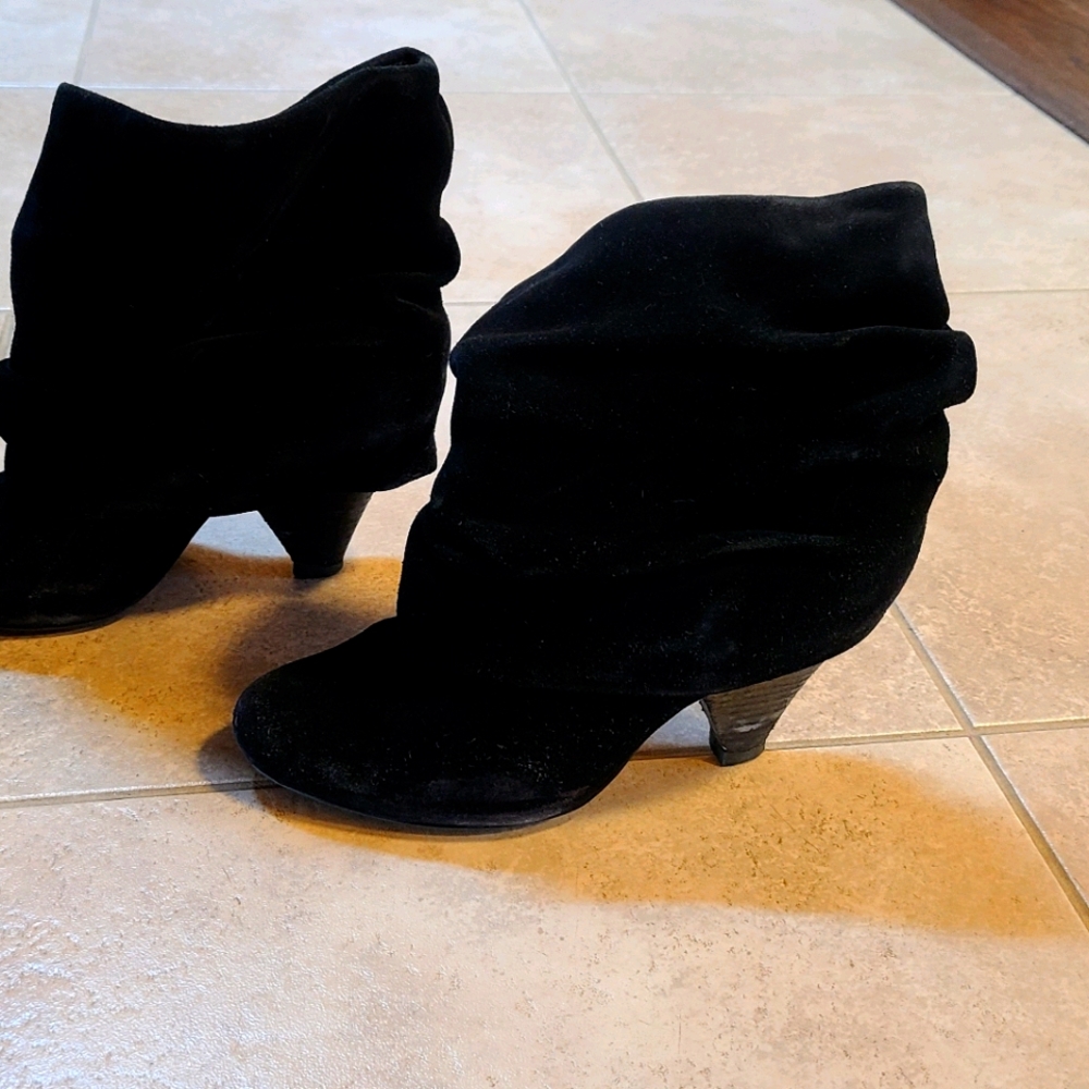 Steve Madden black boots